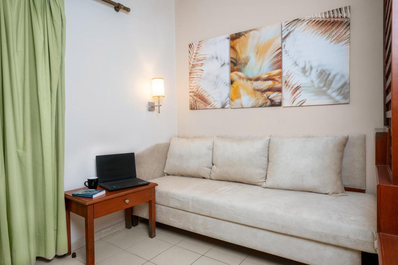 Philoxenia Hotel&spa Hotel de apartamente 3*