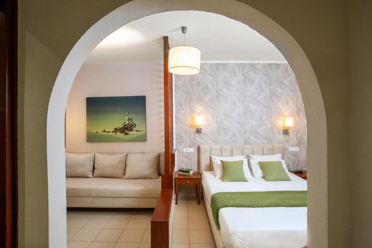 Philoxenia Hotel&spa Hotel de apartamente 3*